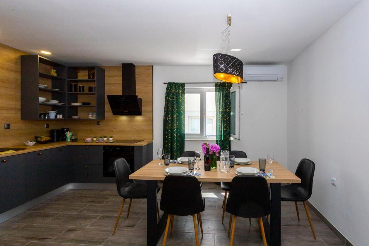 City Apartment Nora, Old Town Located, Free Parking Makarska Exterior photo