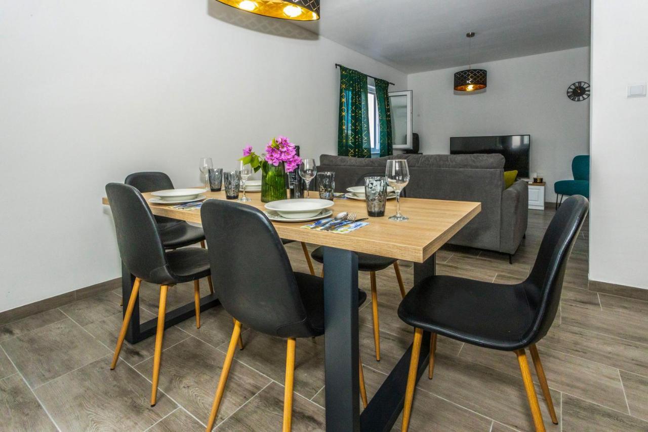 City Apartment Nora, Old Town Located, Free Parking Makarska Exterior photo
