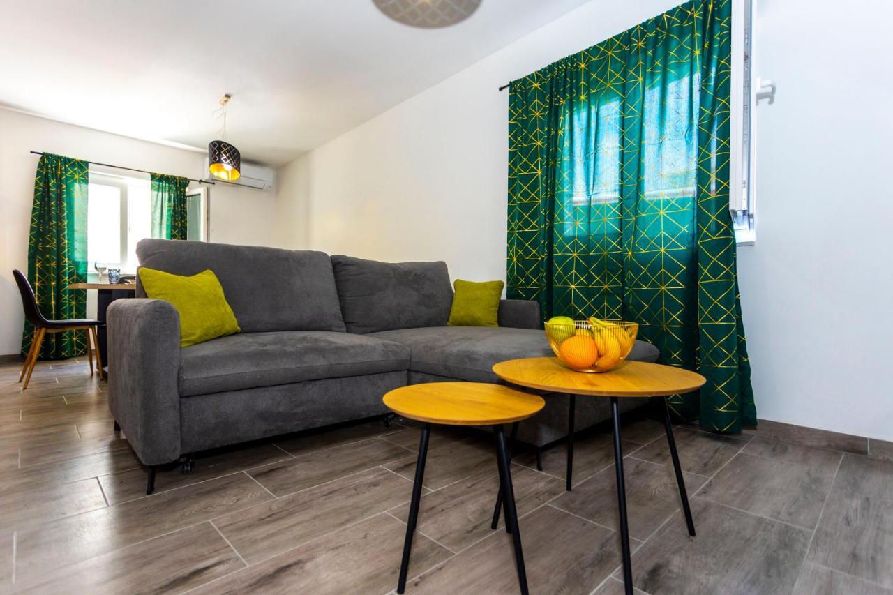 City Apartment Nora, Old Town Located, Free Parking Makarska Exterior photo