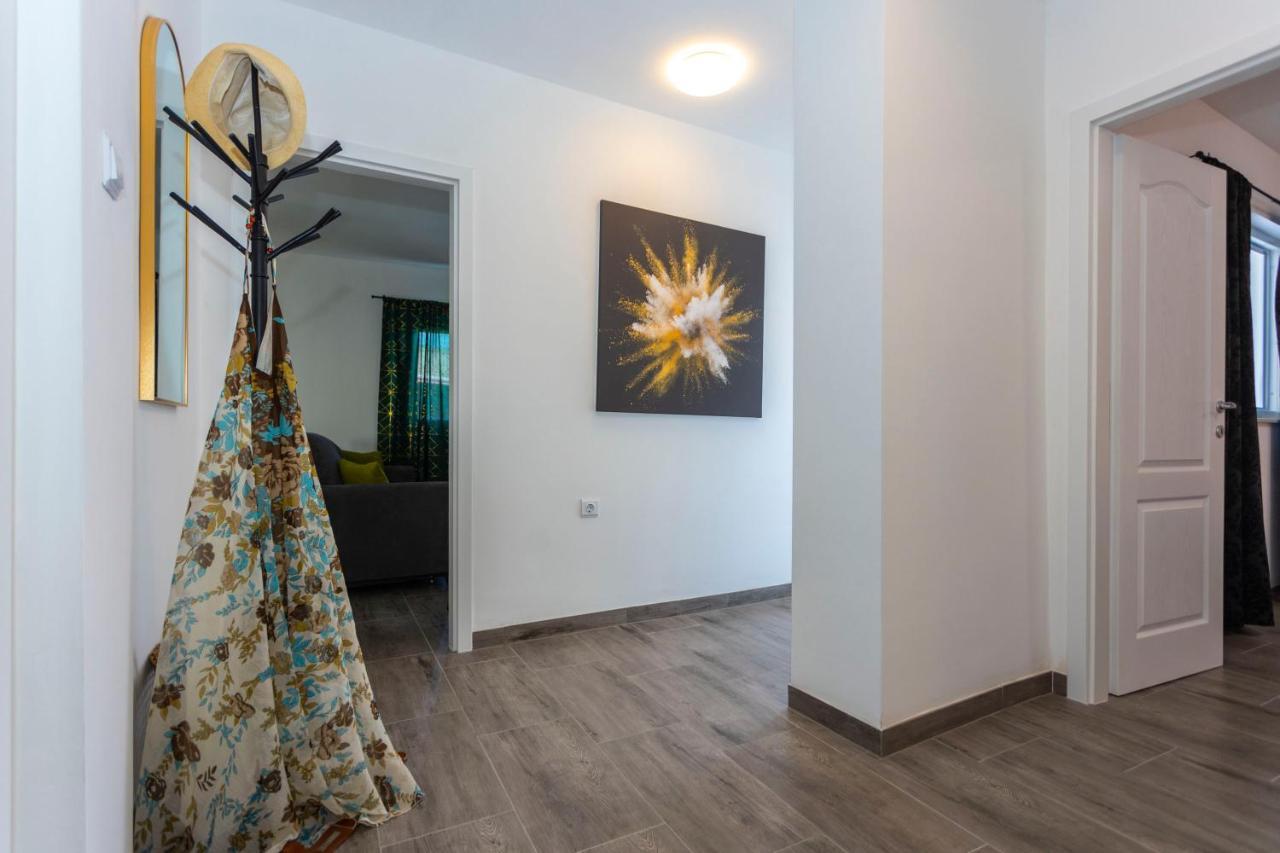 City Apartment Nora, Old Town Located, Free Parking Makarska Exterior photo