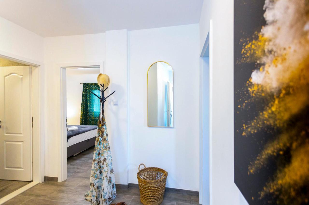 City Apartment Nora, Old Town Located, Free Parking Makarska Exterior photo