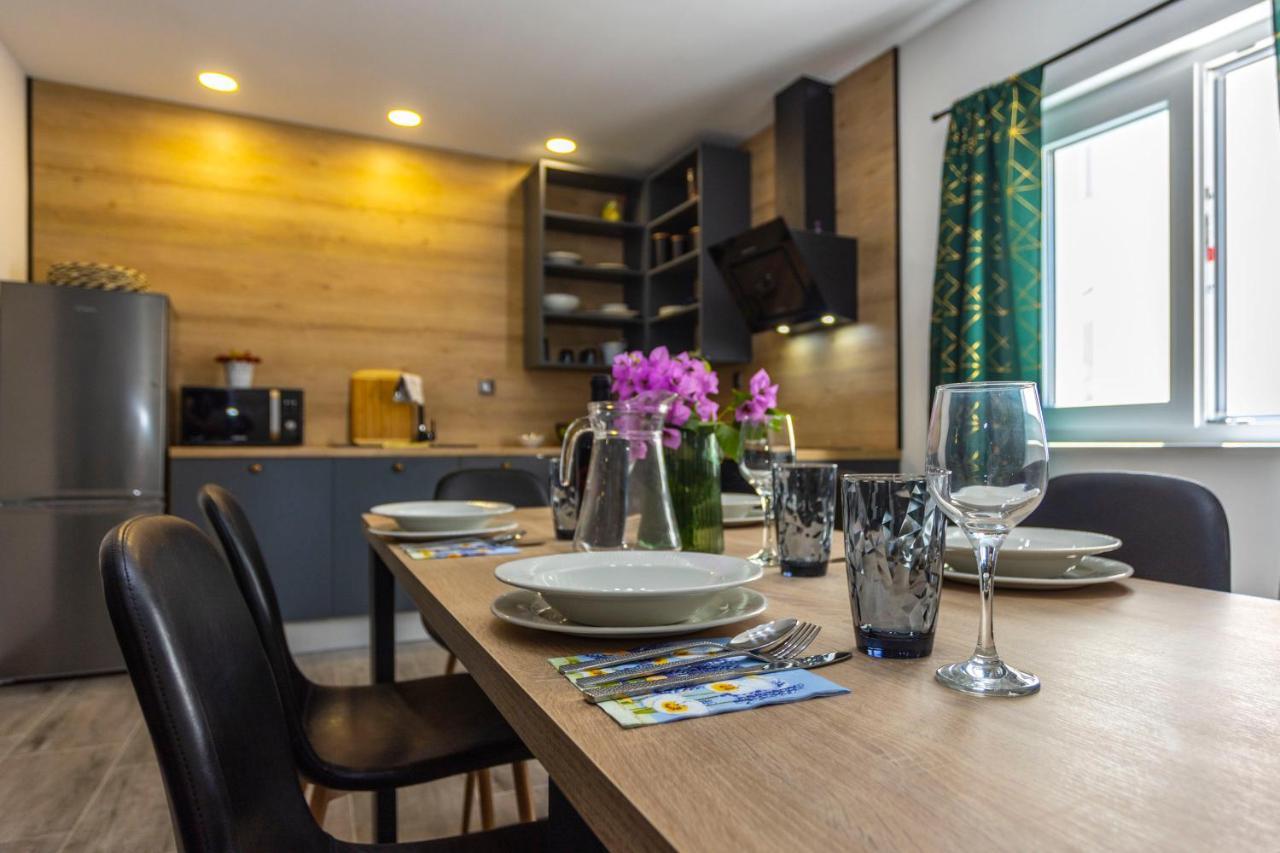 City Apartment Nora, Old Town Located, Free Parking Makarska Exterior photo