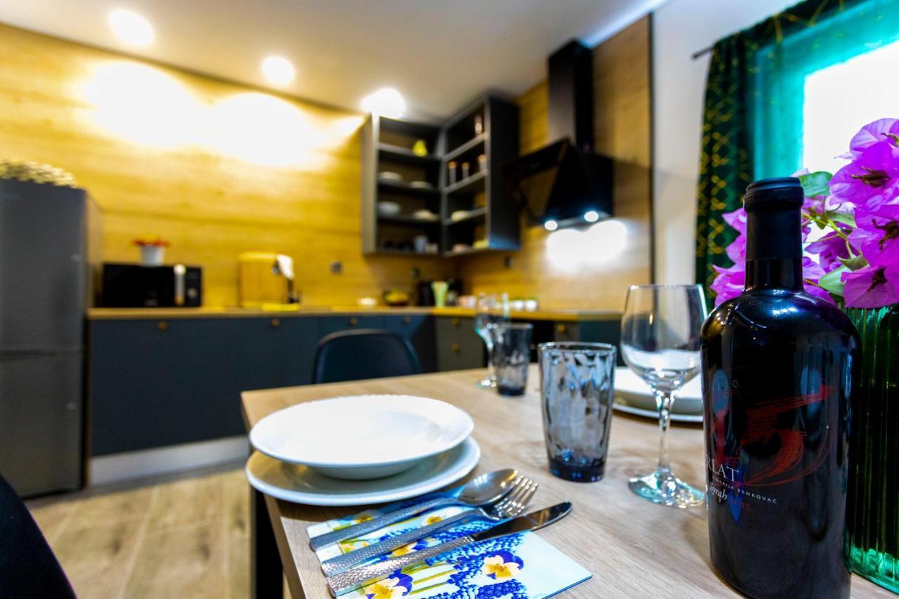 City Apartment Nora, Old Town Located, Free Parking Makarska Exterior photo